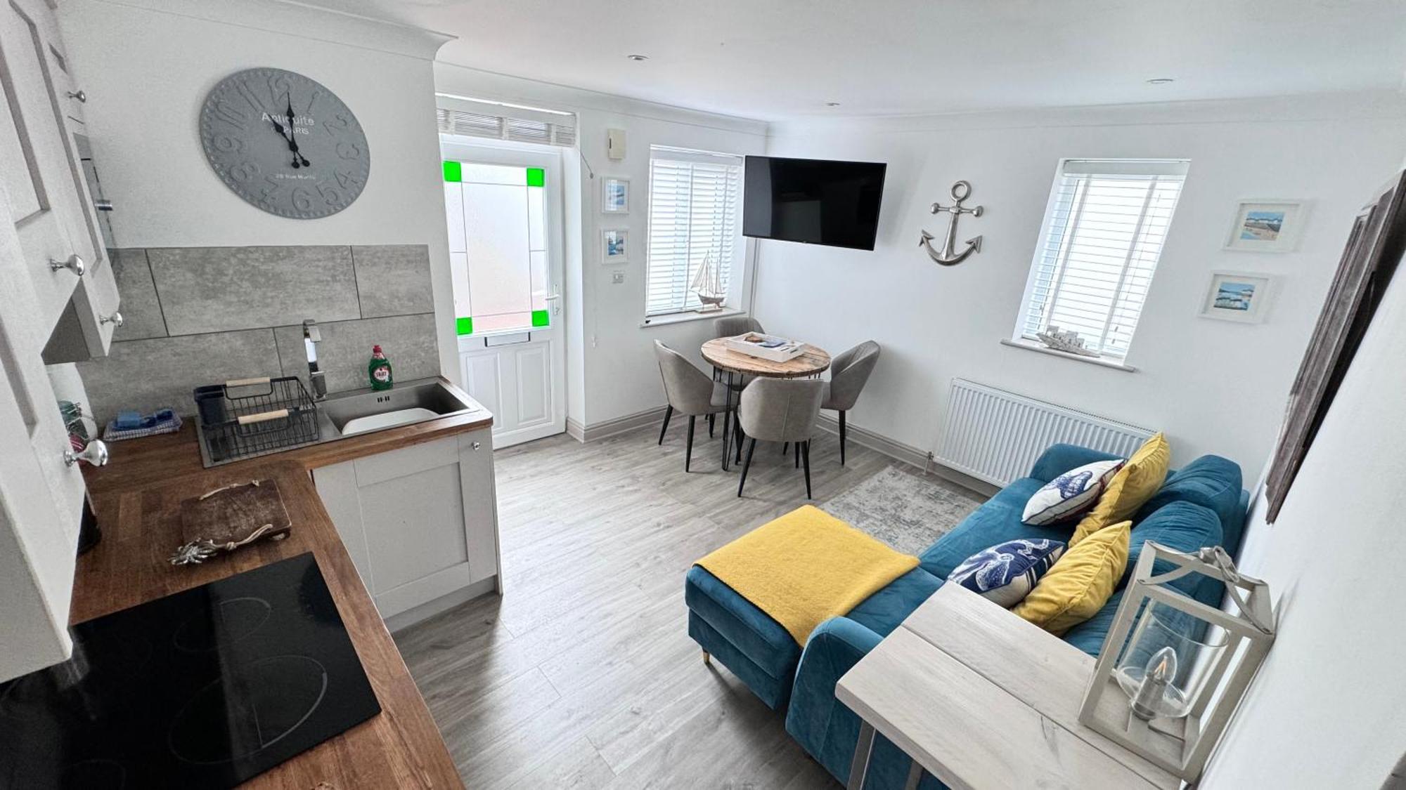 Above Porthminster Beach - "St James Rest" Is A Super Stylish Private Apartment - 2 Mins Walk Main Car Park & Station Сент-Айвс Экстерьер фото